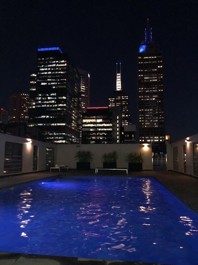 King Deluxe Apartments Melbourne Buitenkant foto